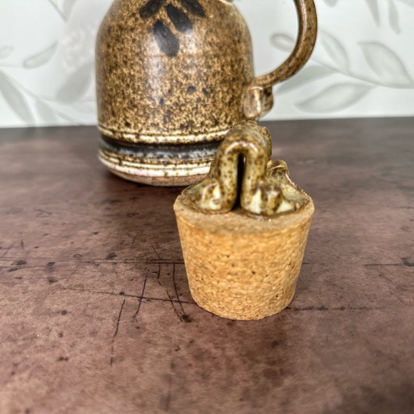 Vintage Pottery Jug by Connie Pike Westrom - Picture 4 of 6